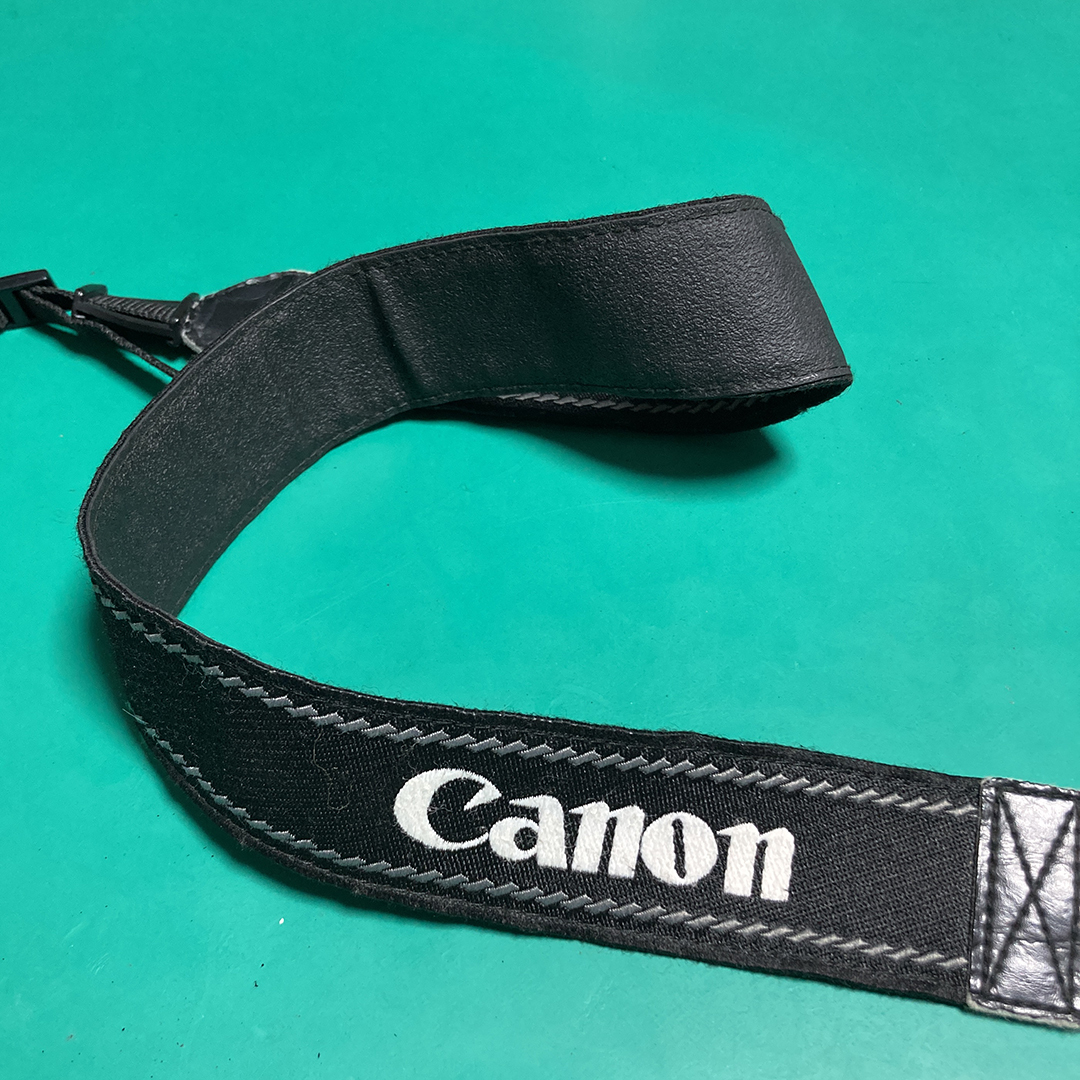 ★ キヤノン ロゴ入り カメラストラップ 中古品 R00408