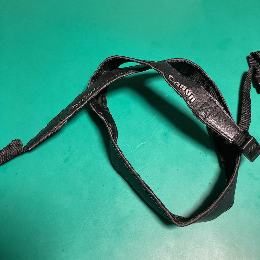 ★ キヤノン ロゴ入り カメラストラップ 中古品 R00413