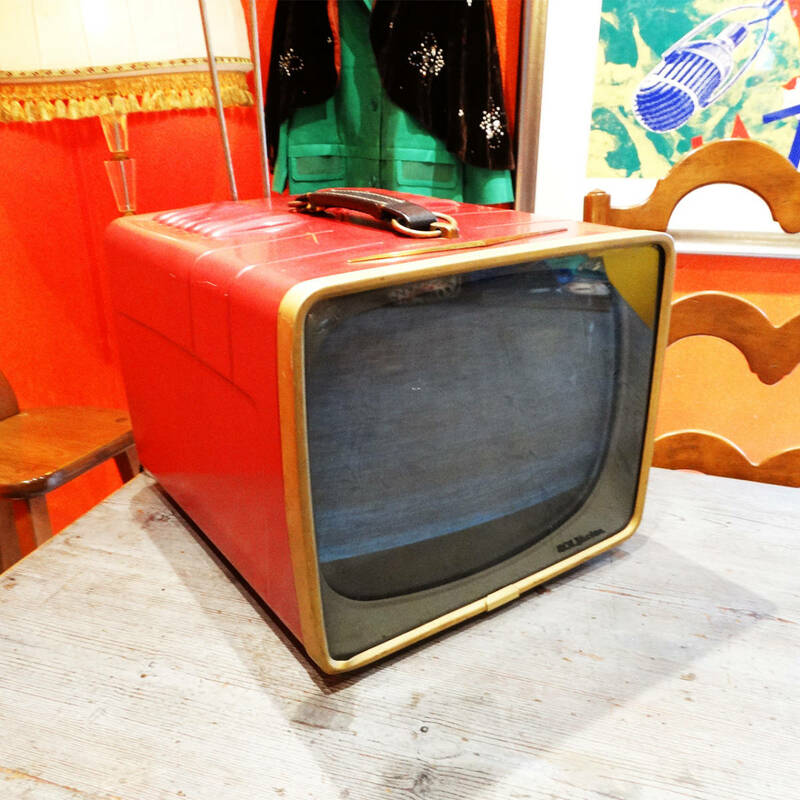 ★1957s USA RCA Victor vintage wayfarer portable television