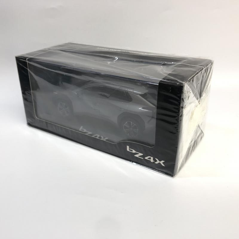 【中古】未開封 トヨタ 1/30 bZ4X プレシャスメタル カラーサンプル ミニカー TOYOTA 非売品[240015224344]