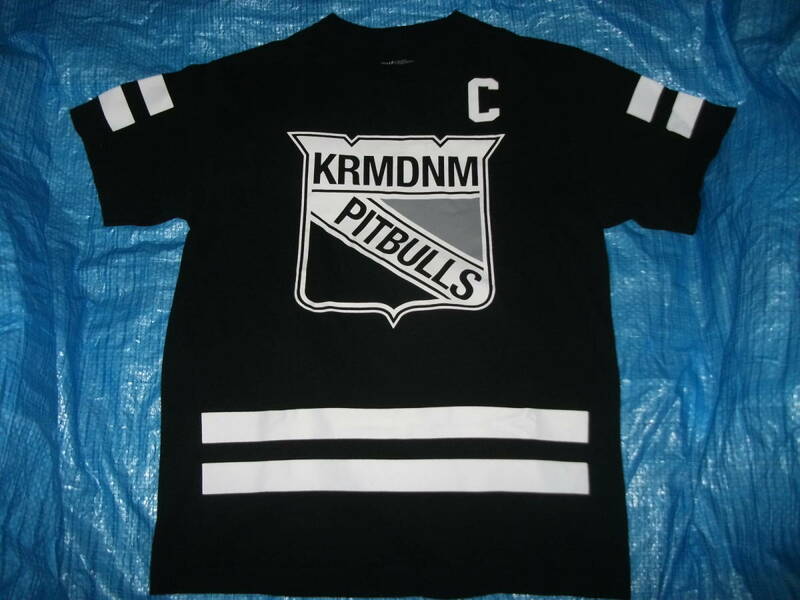 KRHYME DENIM クライムデニム NHL ニューヨーク レンジャース パロディ ロゴ アイスホッケー フットボール デザイン 半袖 シャツ Tシャツ L