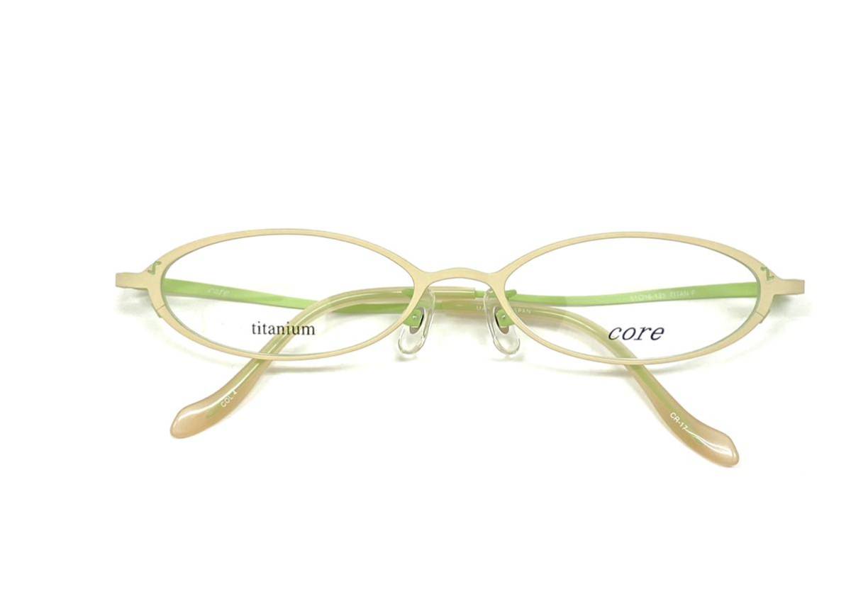 ●●●未使用品 CORE チタンメガネフレーム　鯖江産　軽量モデル ニュアンスカラーで柔らかい印象に●●●