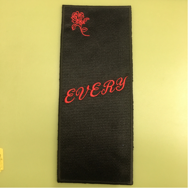 エブリィ 薔薇とエブリィは刺繍★ワッペン　未使用品