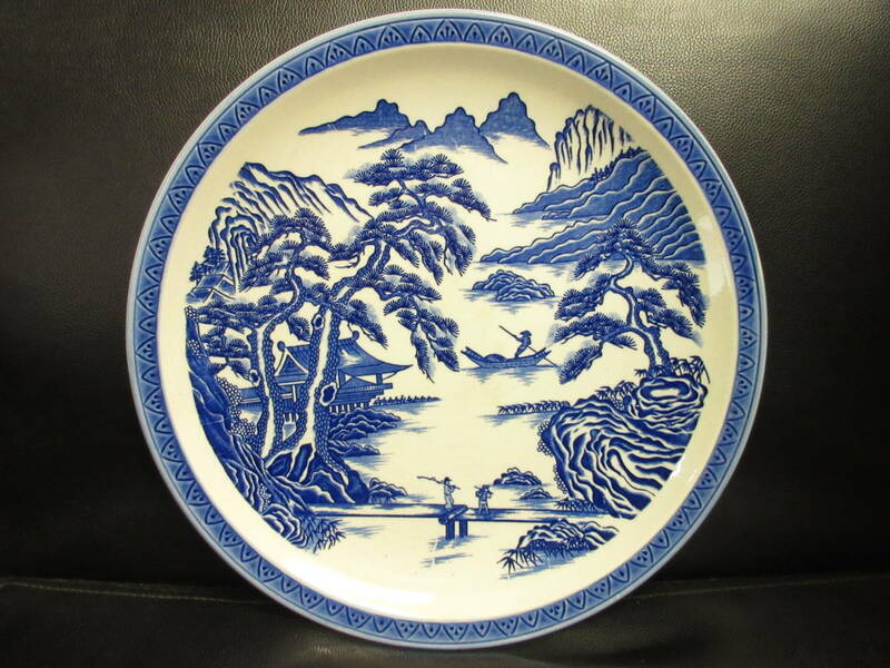 《食器》陶器「銘無し：大皿 1点 飾り皿」 高さ：約3.2cm・円：約32.2cm 大きなサイズのプレート 中国っぽい絵