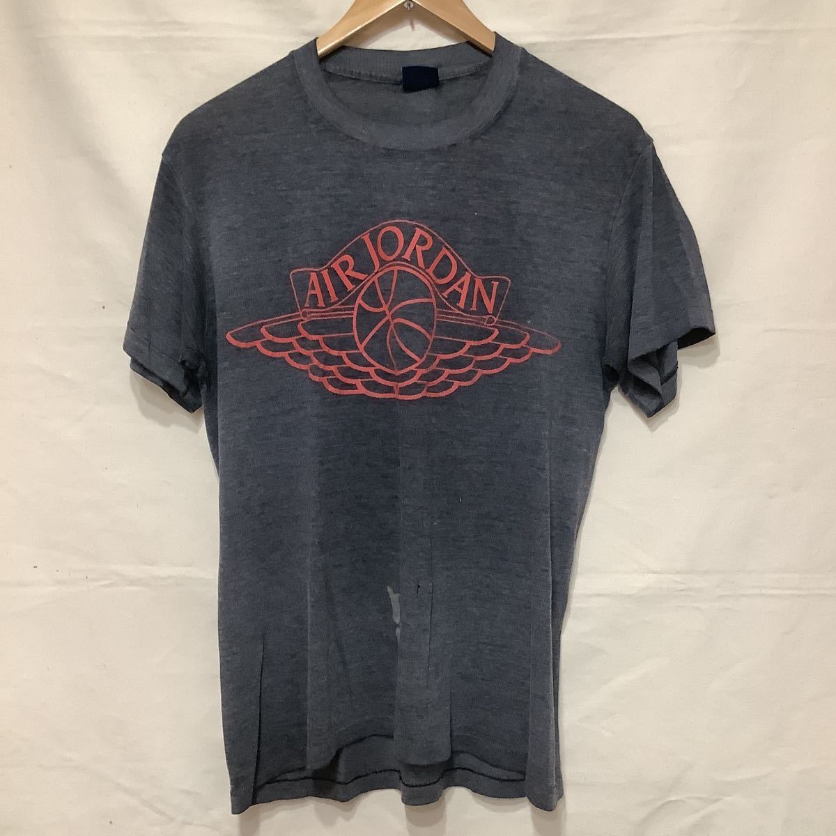 M20.ビンテージナイキジョーダン1プリントTシャツ古着アメカジUSA製アメリカ製フリー＆イージーサイズL炭黒ダメージありエアジョーダン