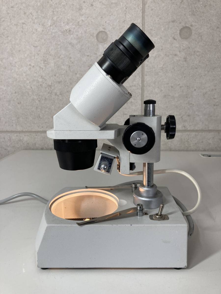 実体顕微鏡　115V AC SECONDARY 12V10W WF10x 照明上下２個　　中古