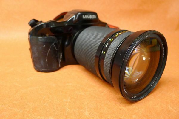 l141 MINOLTA a7xi Tokina AF 28-300mm 1:40-6.3 カメラ レンズ セット ジャンク扱い Size:約 幅17×高さ10.5×奥行24.5cm/80