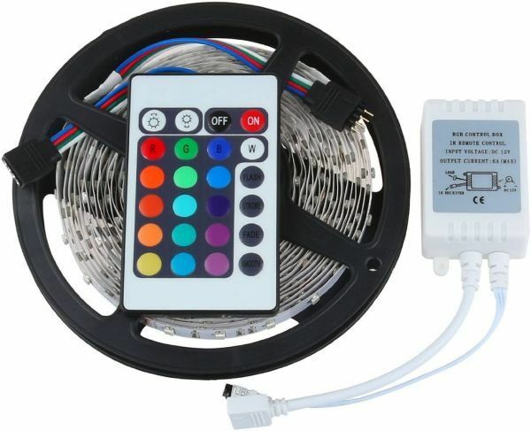 「電気之家」12V車用 虹色LEDテープ5m SMＤ3528 300連RGB 16色 【カーパーツ】