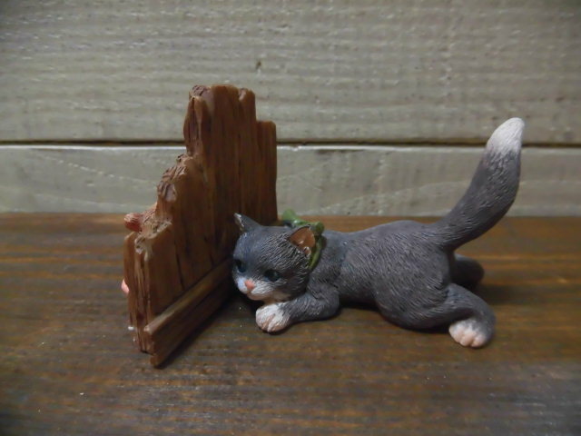 ◎樹脂製◎ねこ ネコ 猫 キャット CAT の置物 オブジェ 雑貨　ネコとネズミの知恵比べ