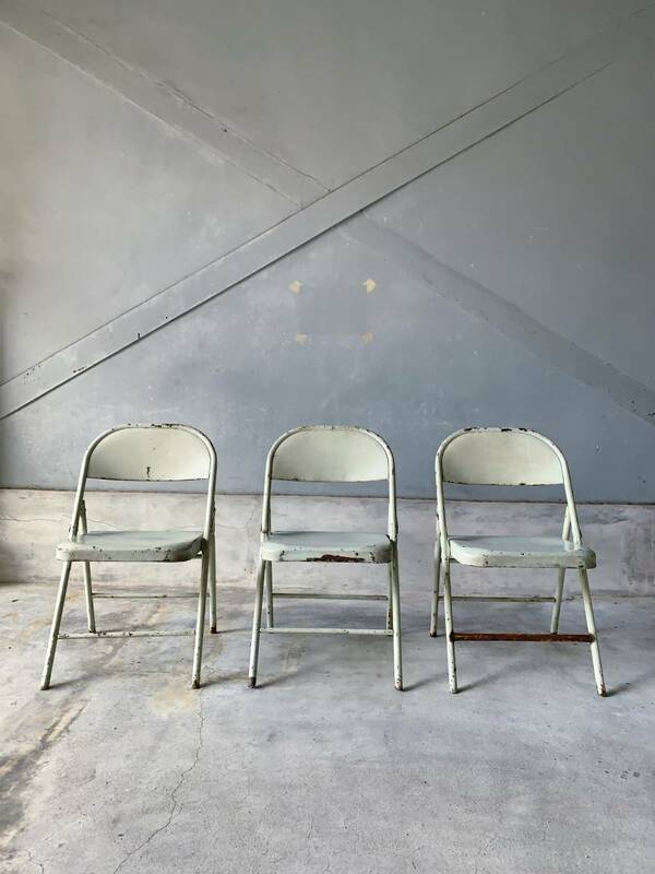 アイアンチェア　椅子　折り畳み　イス　シャビー　アンティーク　鉄製　ヨーロッパ　ブロカント　工業系　インダストリアル　古道具