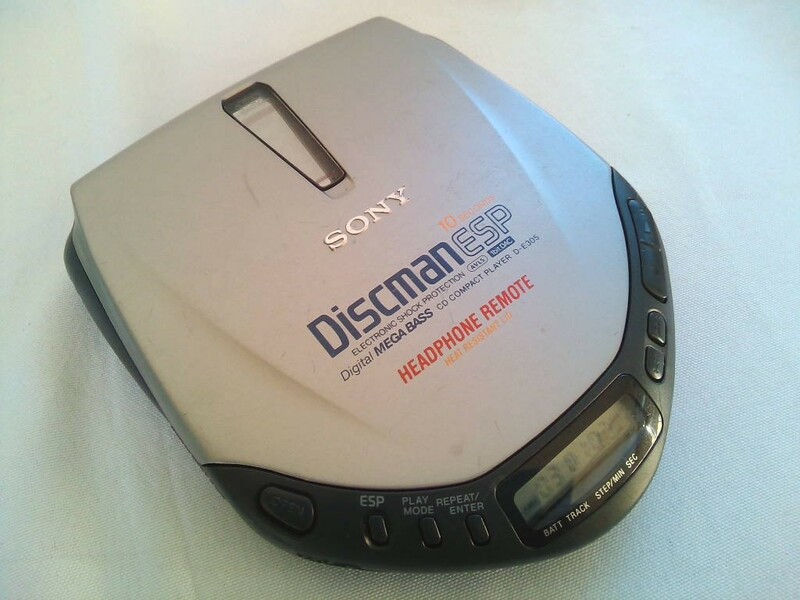 SONY ポータブルCDプレーヤ D-E305　　Discman ESP　★完動品