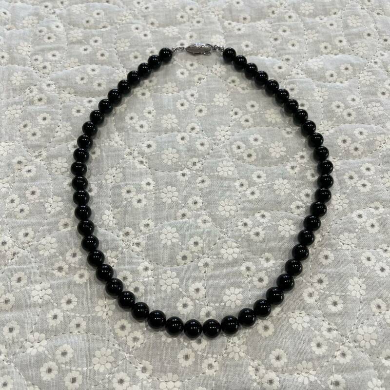 美品*オニキス*丸玉*ネックレス*８ｍｍ*黒丸玉*ブラックフォーマル*シルバー*ジェット