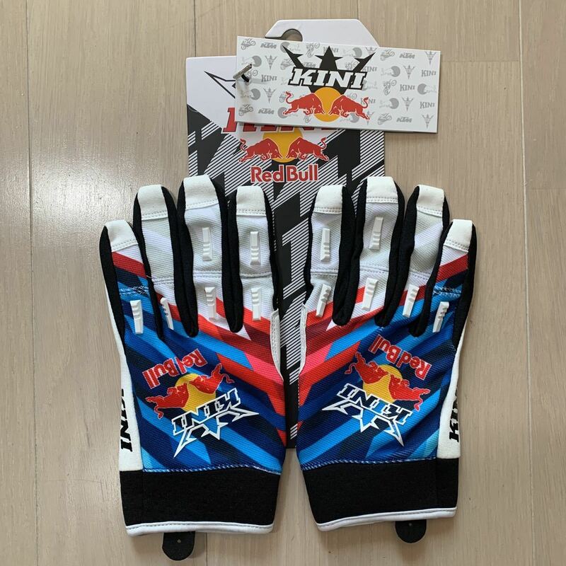 アウトレット処分 KINI Red Bull キニ レッドブル ライディンググローブ M/9サイズ A40811-58