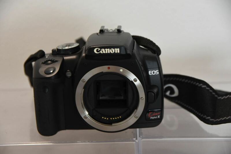 一眼レフカメラ Canon キャノン EOS Kiss X ボディ X26