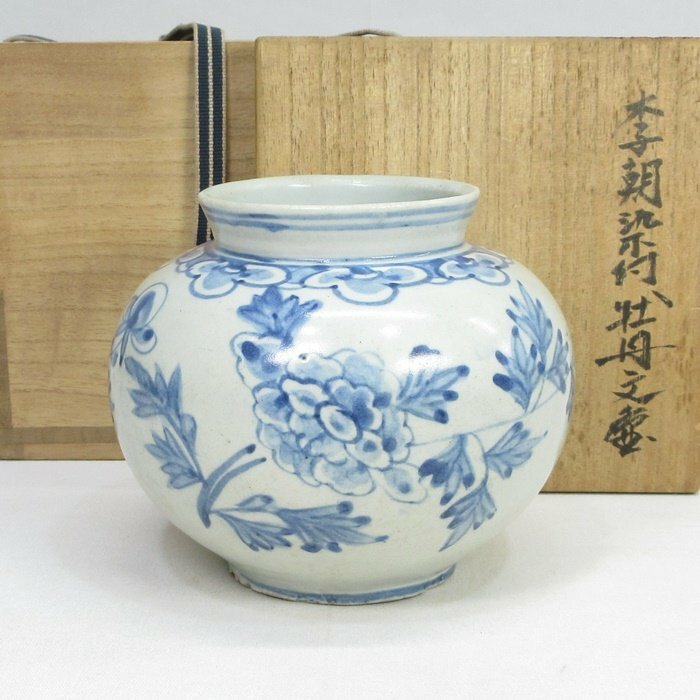 【F1012】 朝鮮美術 古陶磁 李朝 分院 牡丹文 壺 時代保証 箱付き