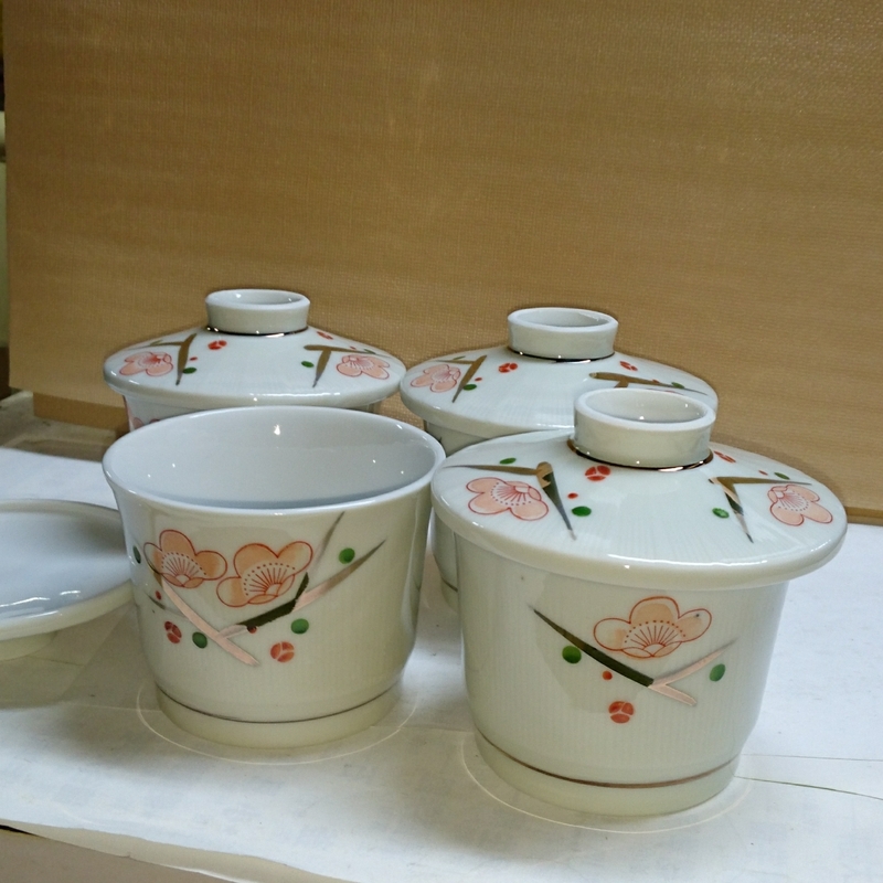 昭和レトロ♪新品 梅柄 茶碗蒸し 4客セット♪B品 ラスト 和食器 花柄 キッチン 陶器