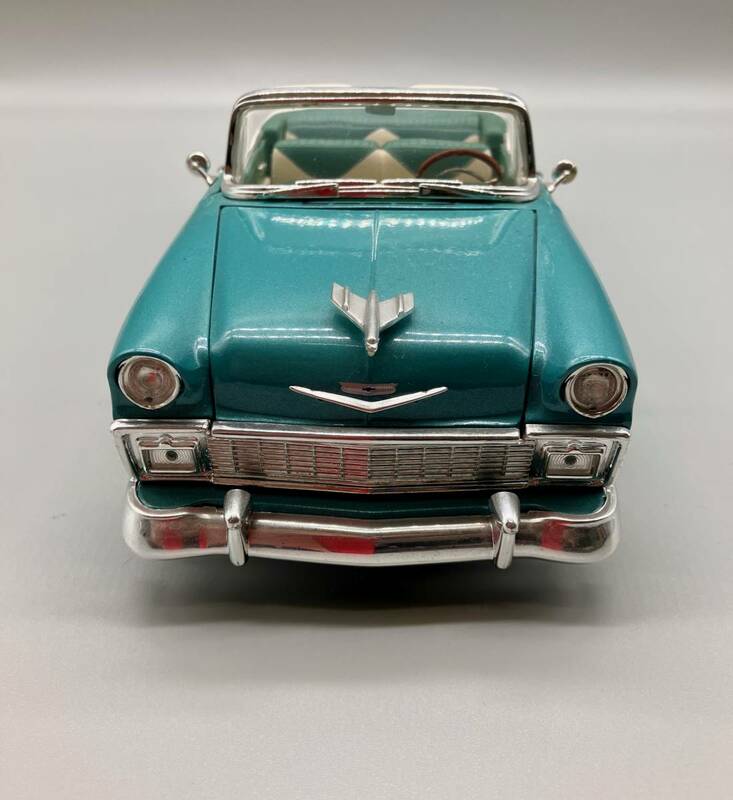 マイスト製　1/18 シボレー ベルエア コンバーチブル 1956 CHEVROLET Bel Air