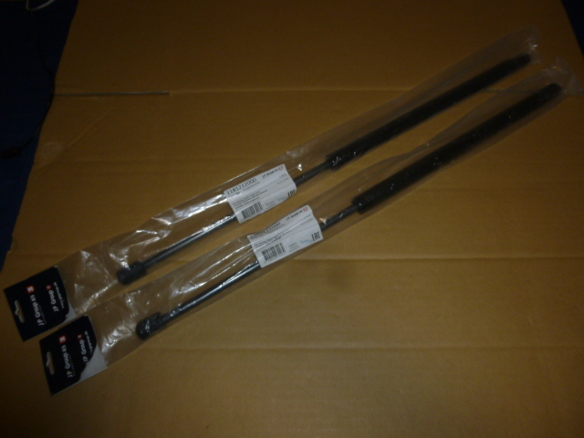 ヴァナゴンT4/ユーロバンT4用テールゲートダンパー左右セット新品1990～1992年7月迄生産のモデル用