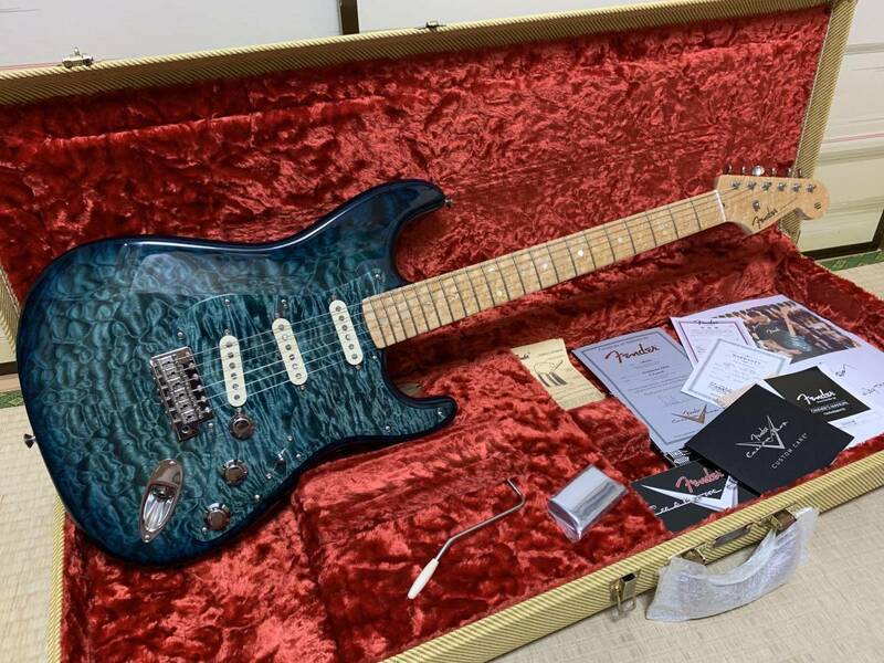 Fender Custom Shop MBS Custom QMT Stratocaster NOS Trans Blue Burst by Dale Wilson 2013年製