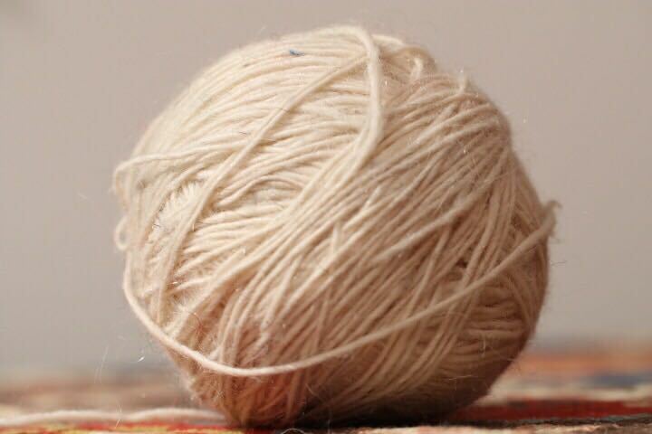 羊毛 手紡ぎ糸 アイボリー ナチュラル トルコ産 100g 草木染め ハンドメイド資材