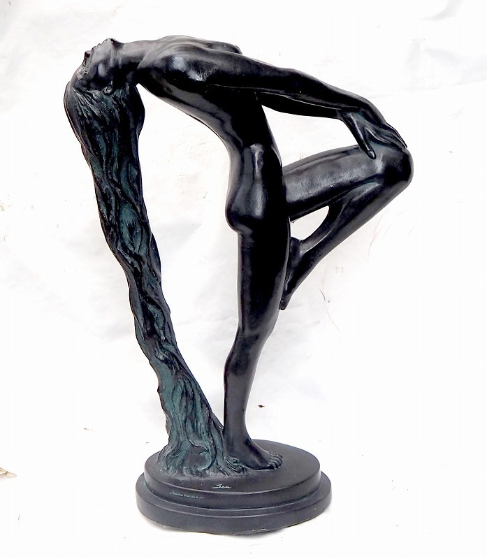 女性ヌード像　ブロンズ風彫刻 彫像 サインあり　アート芸術品　レプリカ テキサス州　オースチン製作　中古品　