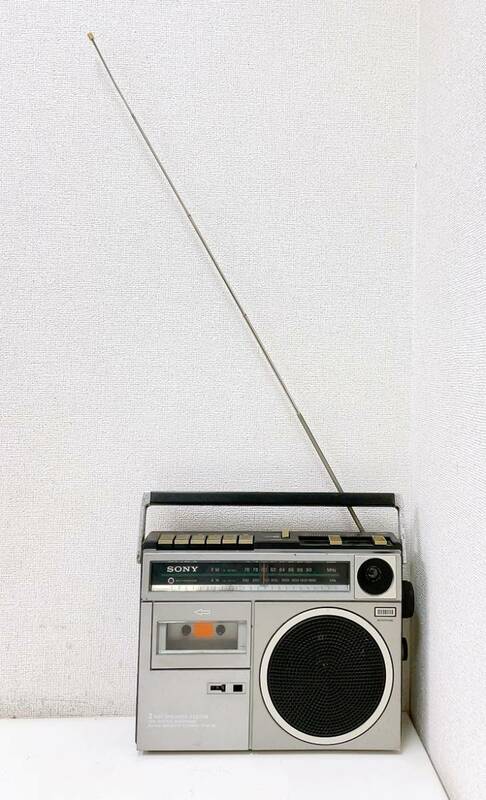 昭和レトロ♪【SONY ソニー テープレコーダー FM/AMラジオカセット CFM-30】現状品/N51-235