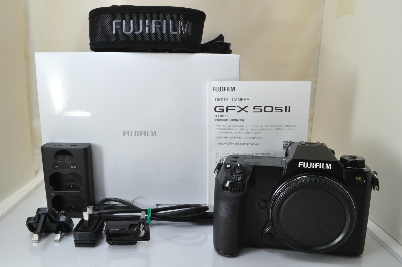 ★★新品級 FUJIFILM GFX 50S II 51.4MP Mirrorless Camera w/Box♪♪#5464