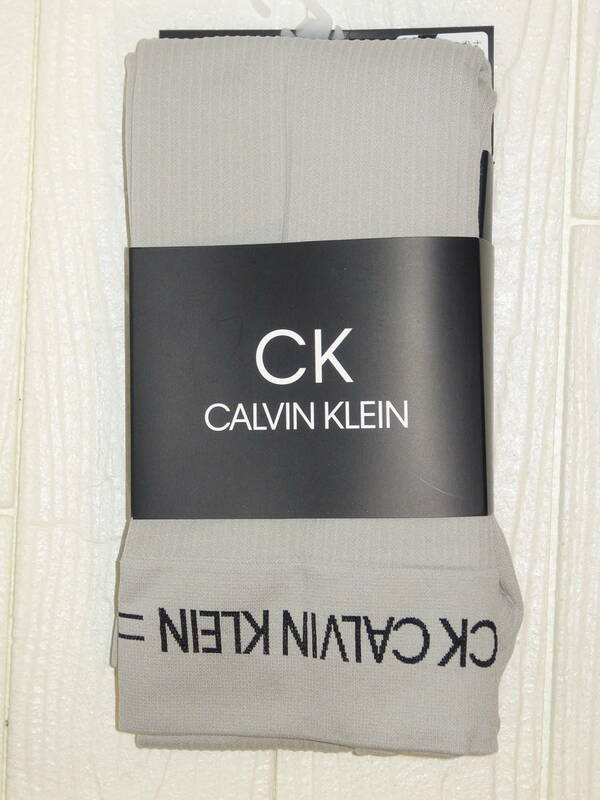 （レディス・厚手レギンス・新品）CALVAN KLEIN カルバンクライン グンゼ㈱ Ｌ～ＬＬヒップ90～103㎝ 10分丈 リブ調 グレー ￥4,500＋税 