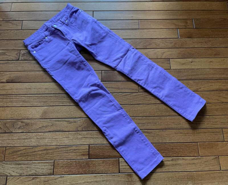 ■美品■GU ジーユー スリムタイプストレッチカラーデニムジーンズ(薄紫)