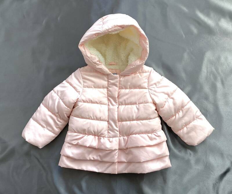 Baby Gap ベビー ギャップ フリル コート 90 内側ボア 淡い ピンク フード付 中綿入り ジャケット アウター 子供 キッズ E679