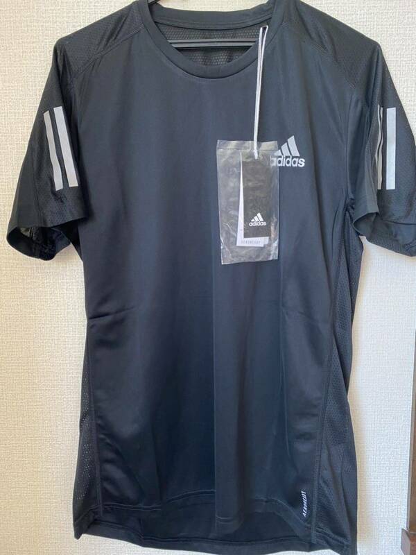 新品！アディダスAdidas男性用半袖OWN THE RUN TEE 定価3.839円、L