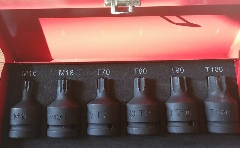 JTC 19mmインパクト用スター&スプラインソケット JTC J606T T-70.80.90.100 M16.M18入り 材質:SNCM8660