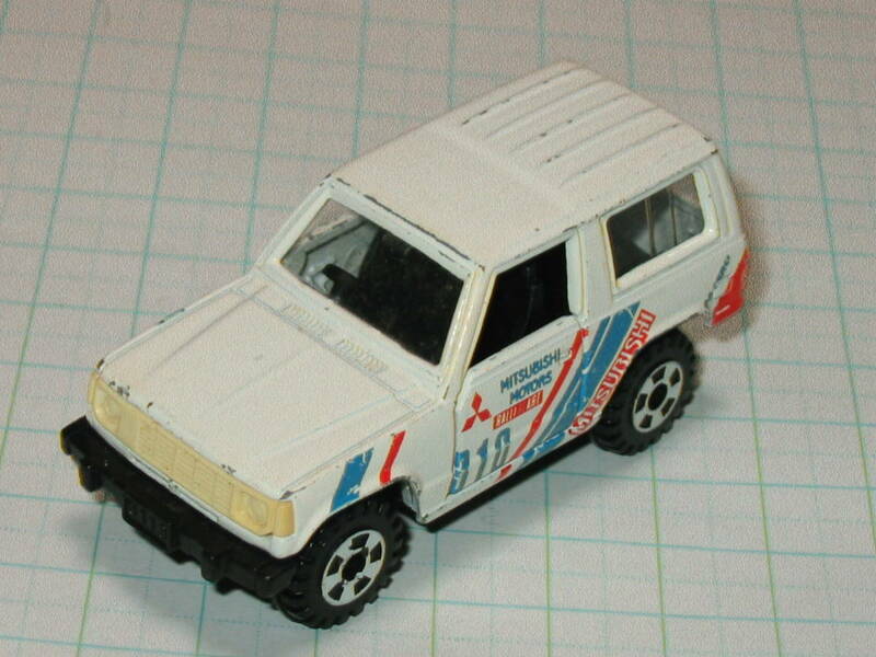 絶版品 トミカ 69 ★ミツビシ 三菱 パジェロ MITSUBISHI PAJERO RALLI ART 310 MITSUBISHI MOTORS 日本製 右リアバンパー欠損品 ジャンク品