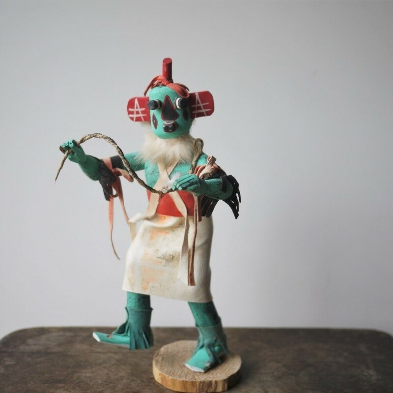 カチナ人形 Kachina ネイティブアメリカン 先住民アート アリゾナ ターコイズブルー ホピ 精霊人形 スピリチュアル ココペリ ズニ ラグナ