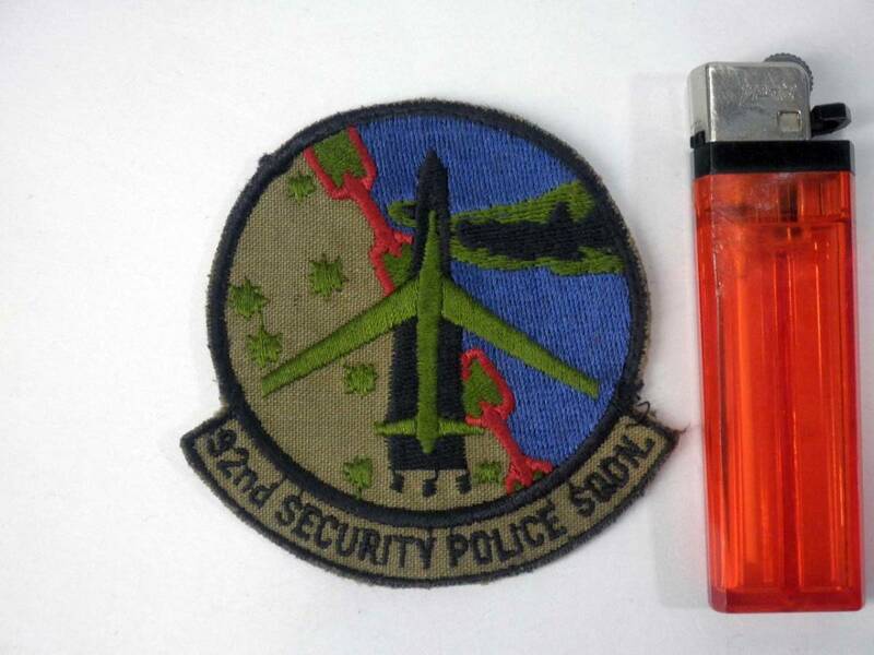 米空軍【第92治安警察隊 スコードロンパッチ】公式？/USAF/92nd SECURITY POLICE SQDN/憲兵/刺繍/ポリスワッペン/部隊章/未使用・美品