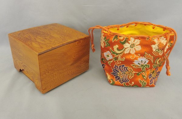 駒箱 屋久杉 将棋 11cm×11cm×8cm 駒袋付き 中古美品