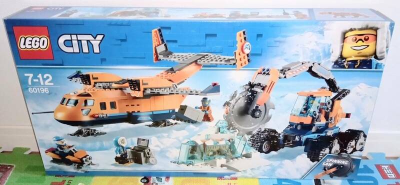 未開封 レゴ LEGO シティ 60196 北極輸送ヘリコプターと作業車