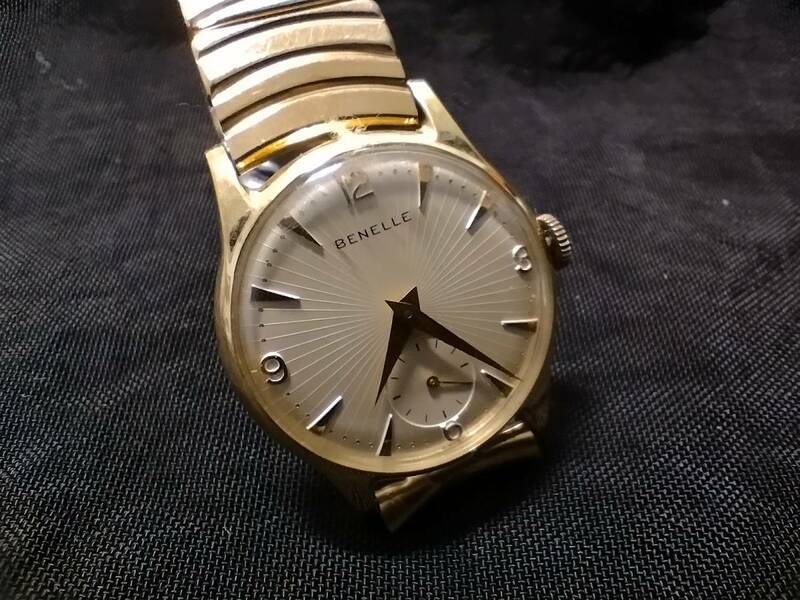 スイス製 れとろ BENELLE社 丸型 腕時計 手巻き 好デザイン