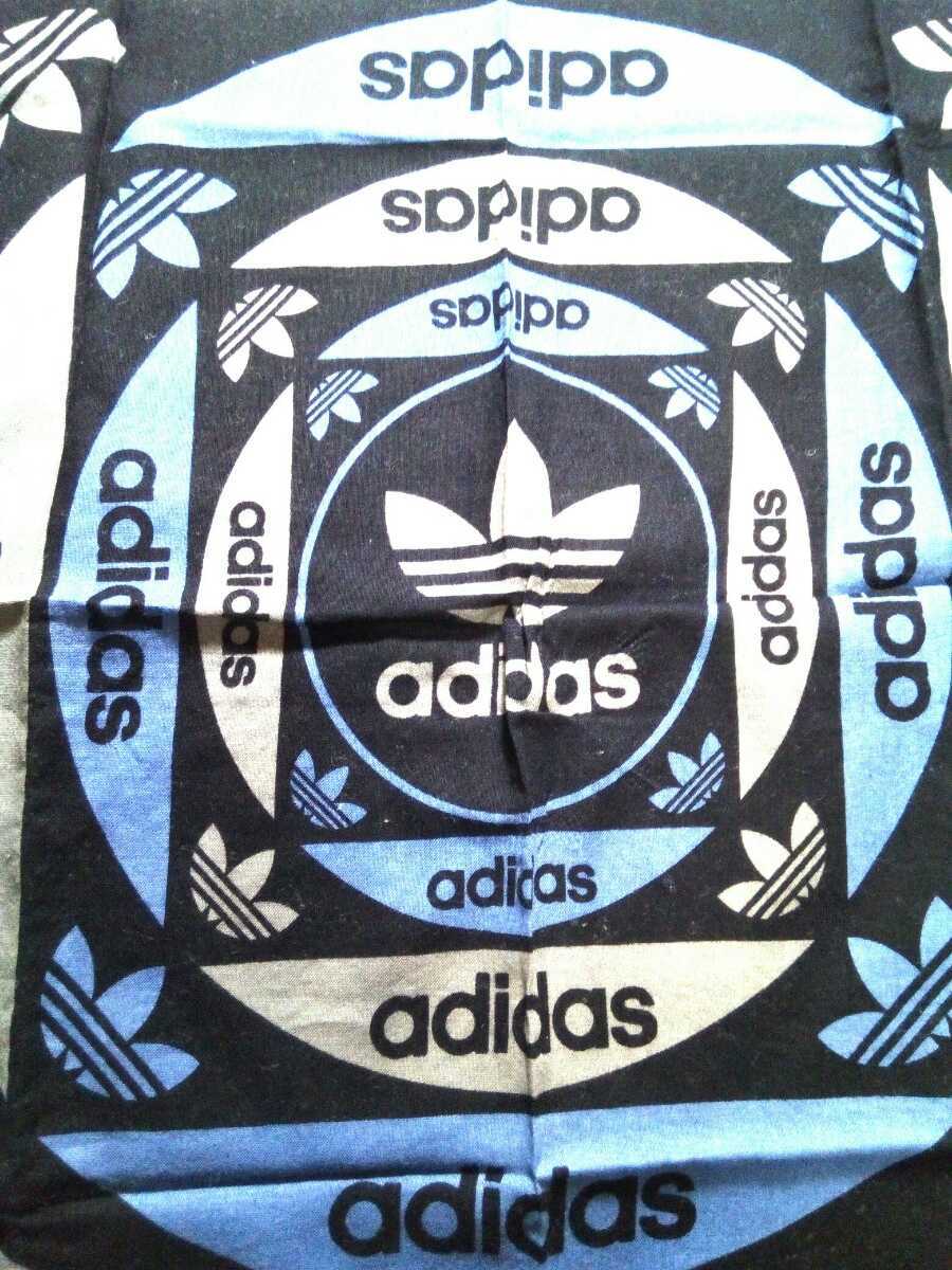 即決☆送料無料☆90s☆Adidas☆ハンカチ☆1枚☆サイズ縦約51cm×横約48cm☆アディダス☆adidas☆レトロ☆トレフォイルロゴ☆三つ葉☆