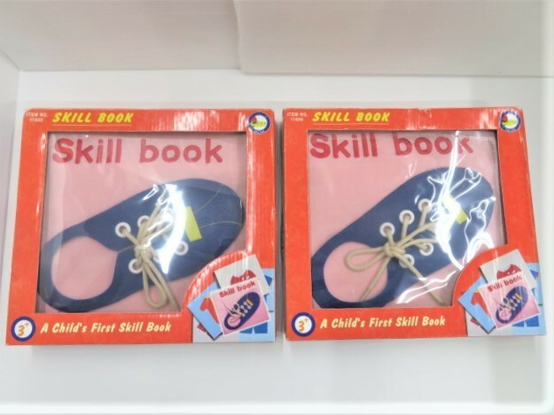 [b021] Skill book 2冊 スキルブック ITEM NO.11805 知育玩具 布絵本 箱入り 子供 ひも 練習