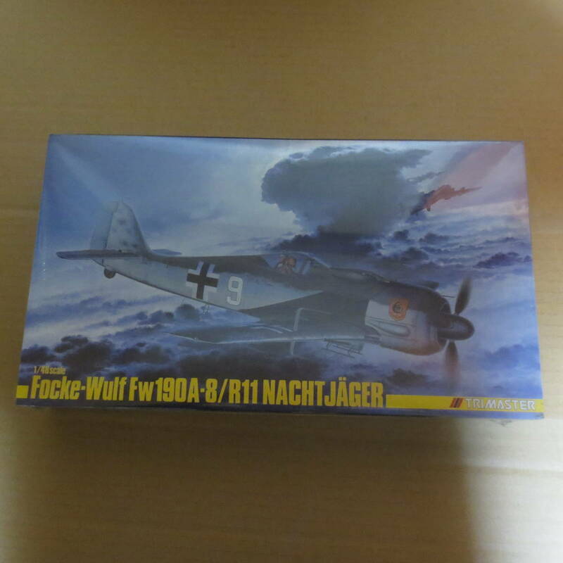 Trimater ハセガワ 1/48 　Focke-Wulf　Fw190A-8/R11　Nachtjager　未開封品