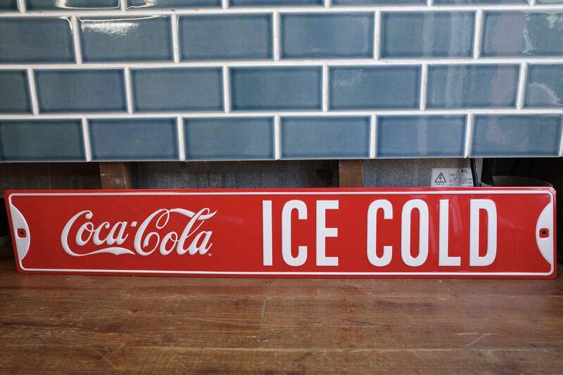 新品　Coca Cola　コカコーラ　ストリートサイン　メタルサイン　看板　世田谷ベース　インテリア　ガレージ　ICE COLD