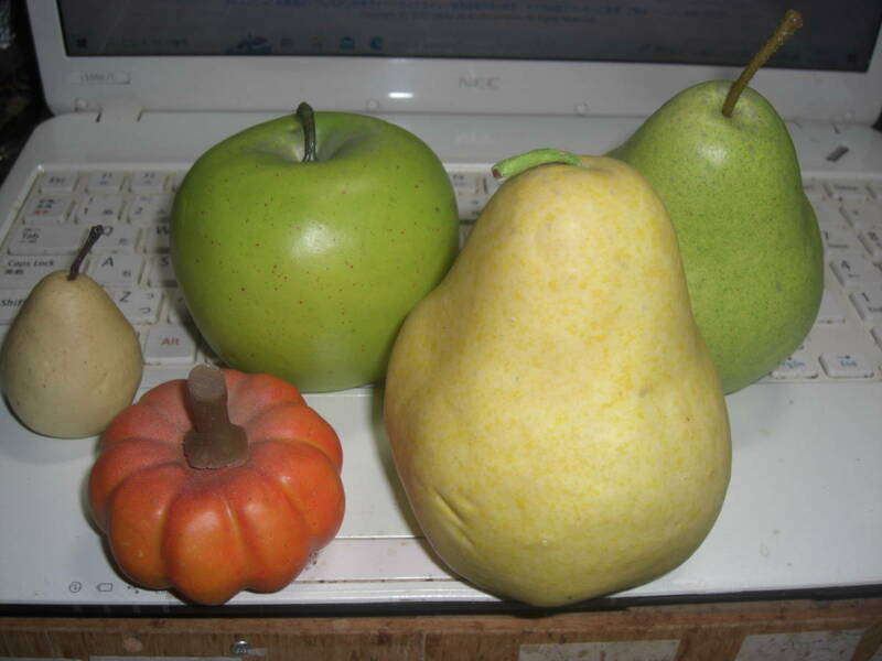 実物大　フルーツなどの模型　５個　　もっ