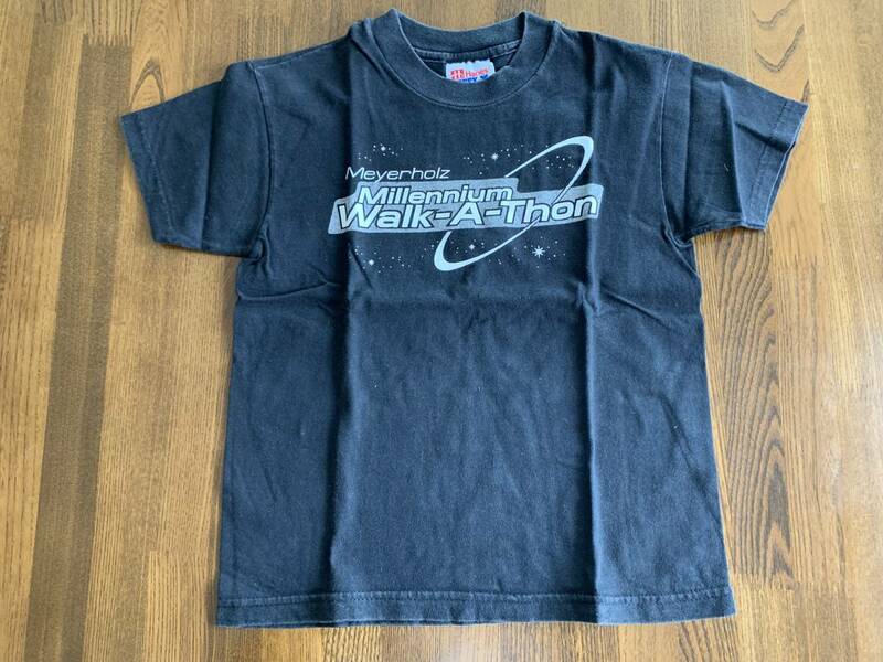 アメリカのスクールTシャツ　Meyerholz　黒　①