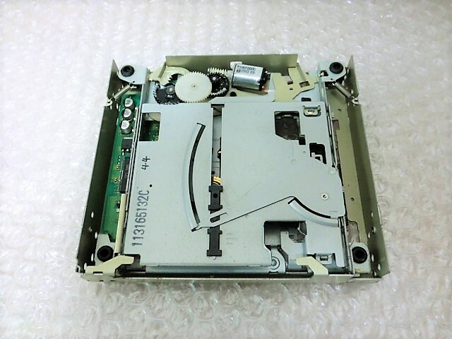Panasonic　CQ-DMR993D この型番のＭＤの修理です