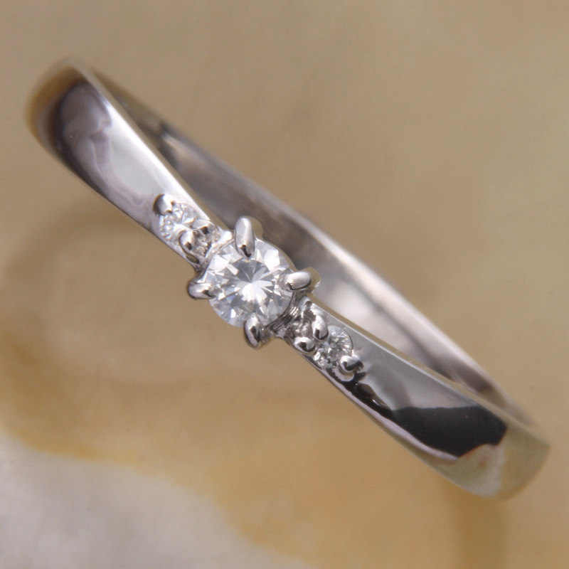 ke9542◆磨き済 Pt900リング ダイヤモンド0.10ct、0.02ct 17号