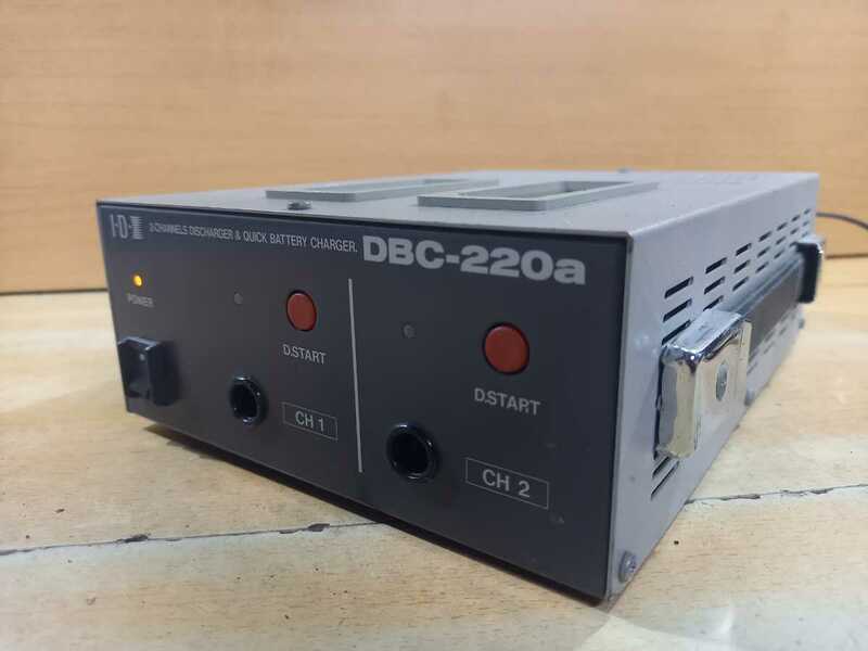 IDX バッテリーチャージャー　DBC-220a