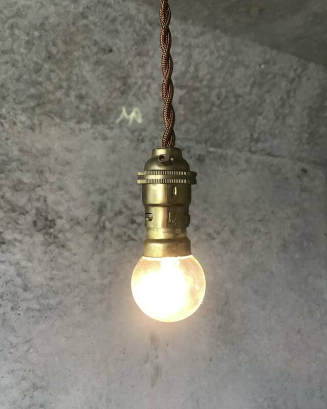 m-4.送料無料！1920年代 フランス アンティーク 真鍮 ソケット ランプ 吊り下げ 英国 北欧 照明 イギリス カフェ 店舗 レトロ アトリエ