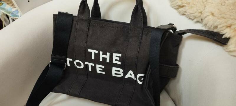 ★即決★MARC JACOBS（マークジェイコブス)キャンバス　2wayショルダーバッグ　THE TOTE BAG