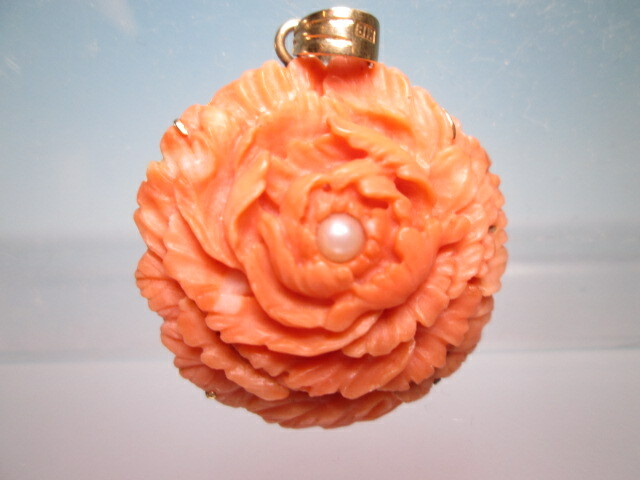 【江月】☆ アンティーク・K18 本珊瑚牡丹の花彫刻真珠飾りのペンダント 9,47g